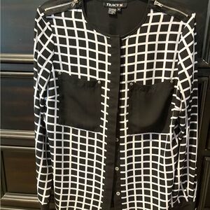 Tracy M Black & White Grid Button-Front Shirt